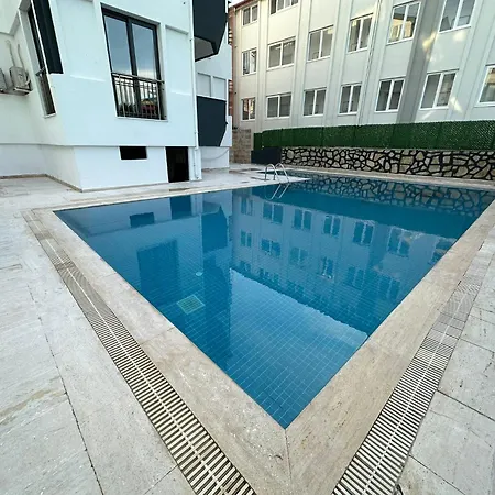 Paradise Garden Sitesi 3 Havuzlu Esyali Kisi Fiyati Degil Fiyati 公寓