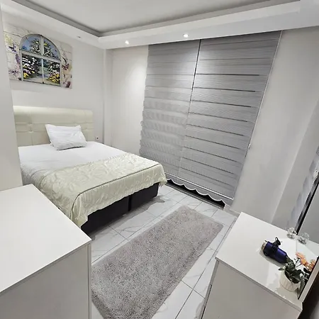 Paradise Garden Sitesi 3 Havuzlu Esyali Kisi Fiyati Degil Fiyati Apartamento