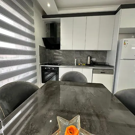 Paradise Garden Sitesi 3 Havuzlu Esyali Kisi Fiyati Degil Fiyati *