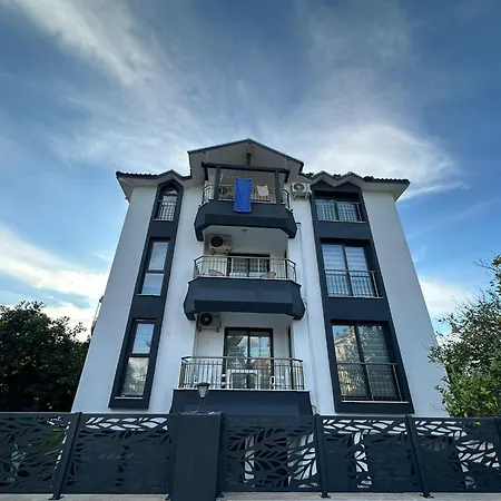 Paradise Garden Sitesi 3 Havuzlu Esyali Kisi Fiyati Degil Fiyati *